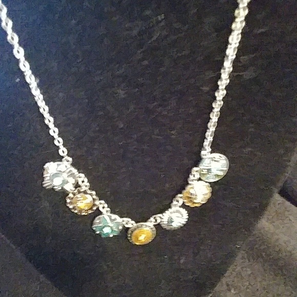 Jewelry - Necklace